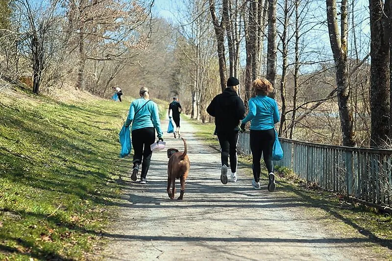 Dorr Plogging Impression Bachtelweiher